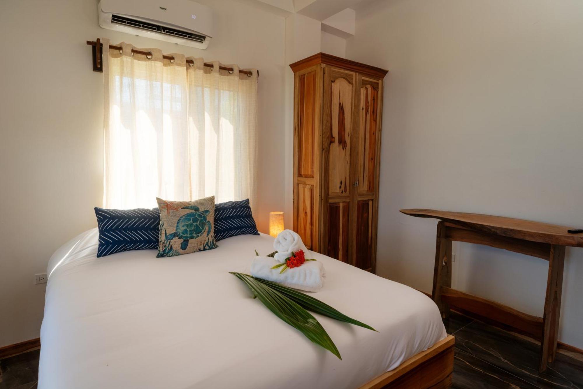 Sandy Feet Beach Resort Placencia Ngoại thất bức ảnh