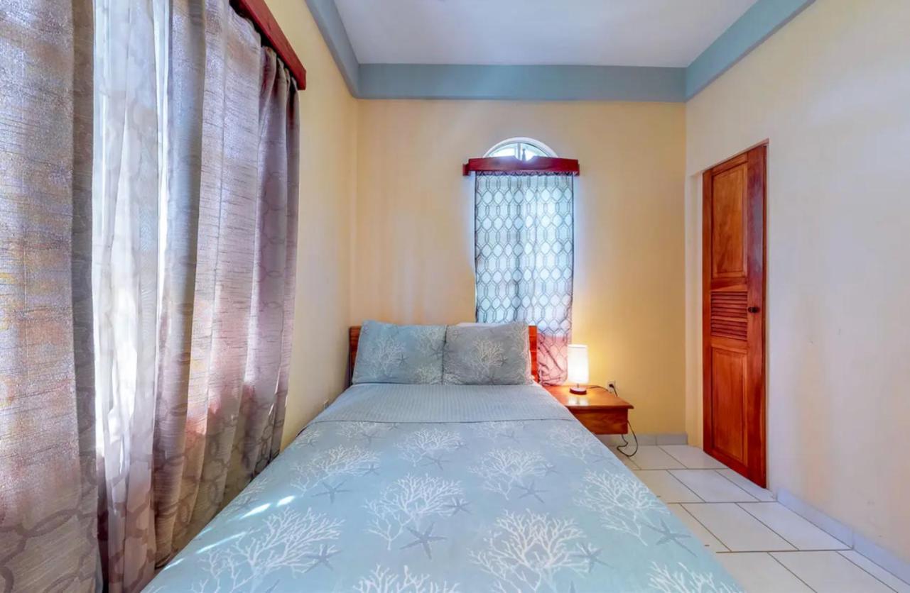 Sandy Feet Beach Resort Placencia Ngoại thất bức ảnh