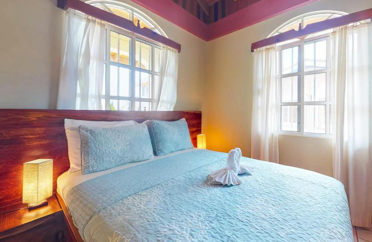 Sandy Feet Beach Resort Placencia Ngoại thất bức ảnh
